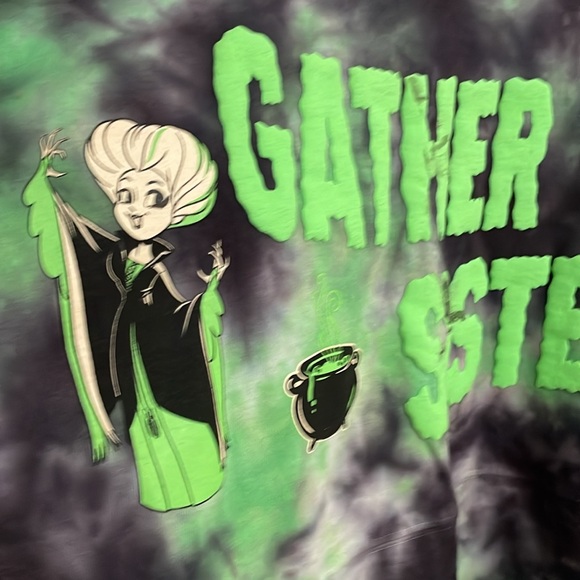 DISNEY Hocus Pocus T-Shirt women’s size M - Picture 8 of 9